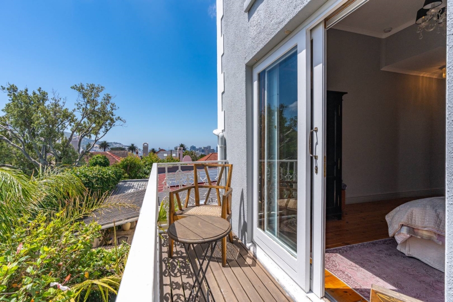 4 Bedroom Property for Sale in Oranjezicht Western Cape